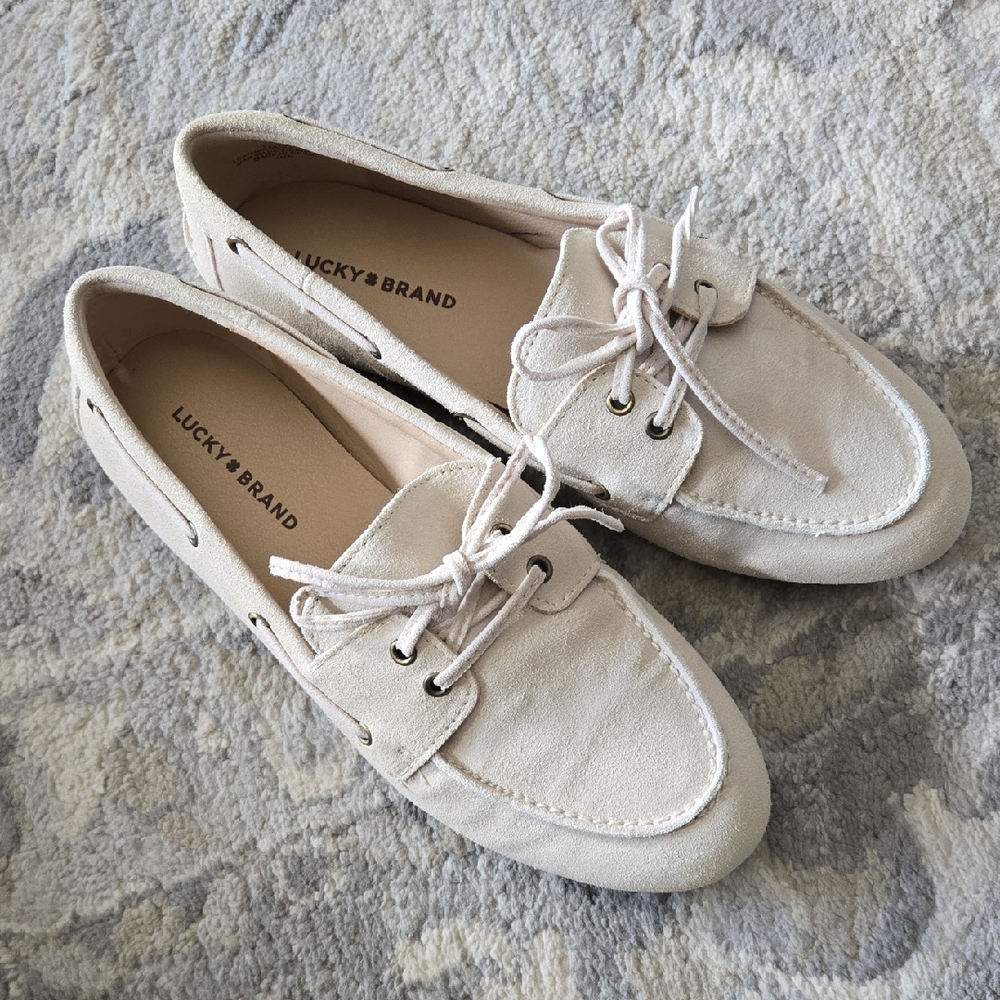 Lucky Brand Women's NWOT Light Beige Cream Suede Boat Moccasin Loafers